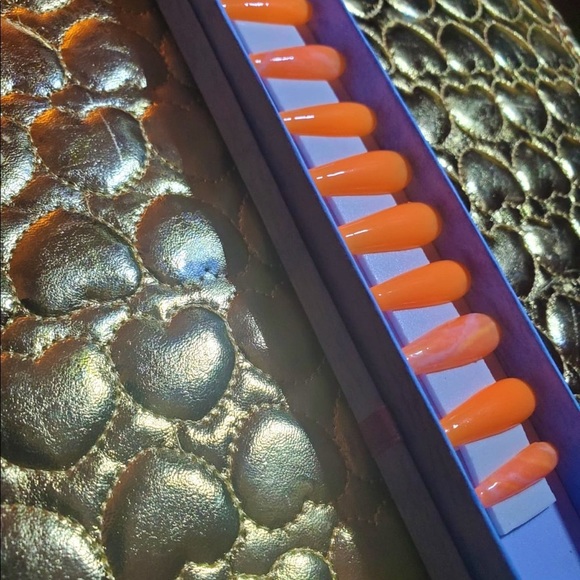 Orange Marble Press-on Set 🧡 LAST ONE ( Small ) - Picture 3 of 6